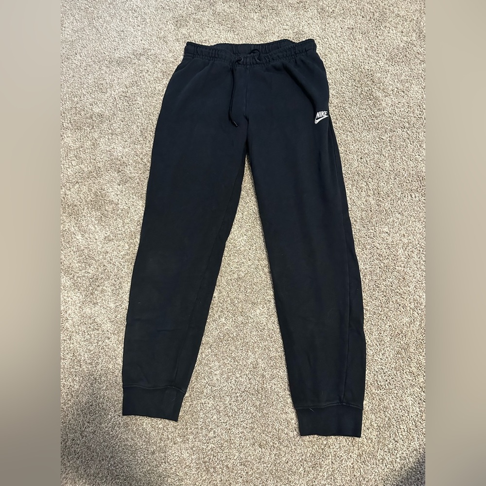 Nike women’s sweatpants